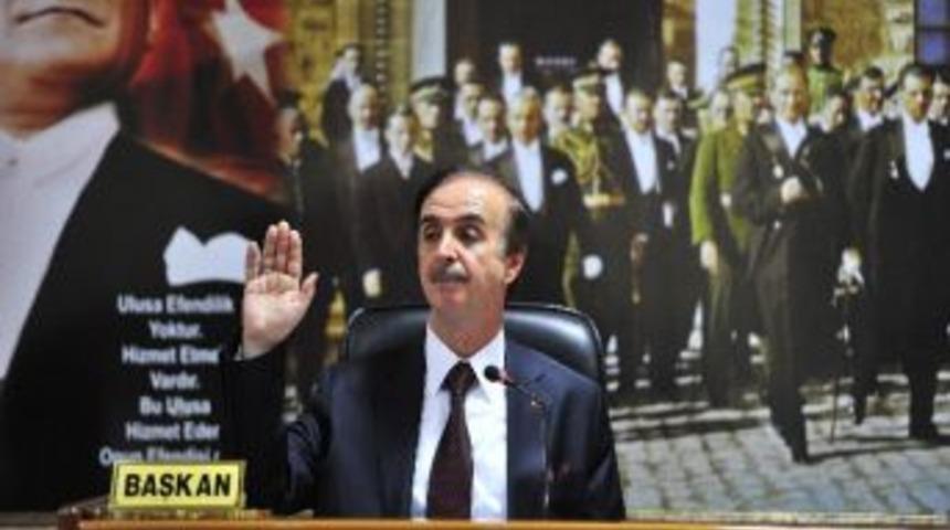 Ara&ccedil;lardan Yollara Sigara Paketi Atanlara Bilboardlı İkaz