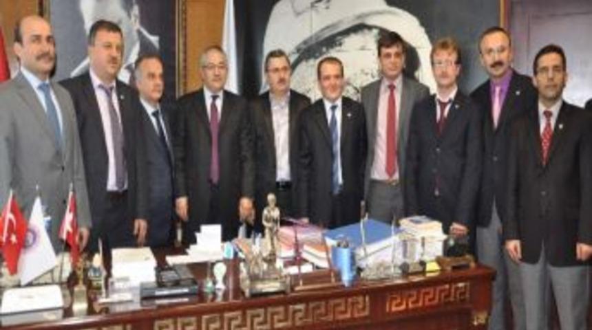 Memur-sen Genel Başkanı G&uuml;ndoğdu&rsquo;dan, Ttk Genel M&uuml;d&uuml;r&uuml; İnan&rsquo;a Ziyaret