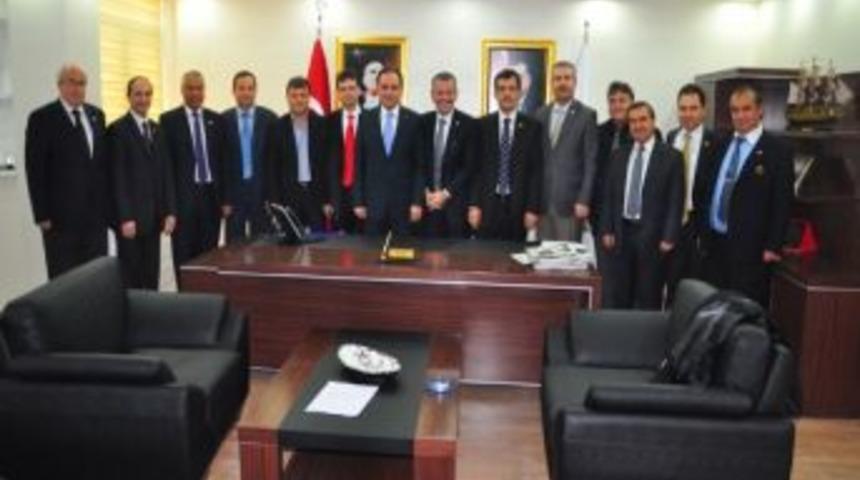 Ak Parti'li Baybatur, İgm Grubu İle Biraraya Geldi