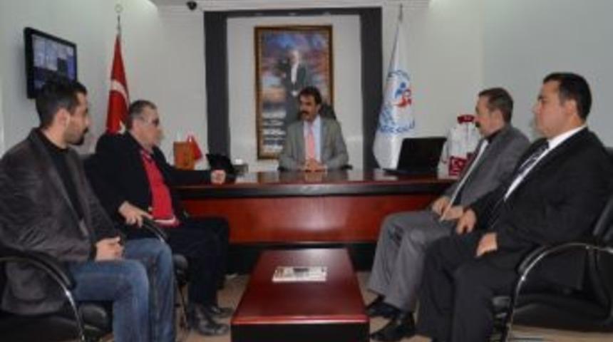 Manisalı Gazetecilere Yakın Savunma Eğitimi