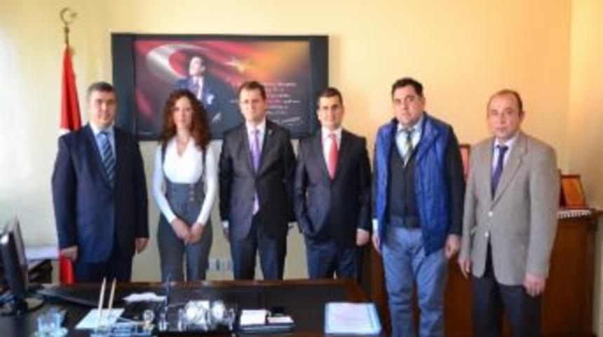 Kayak Merkezinde İmzaları Atıldı