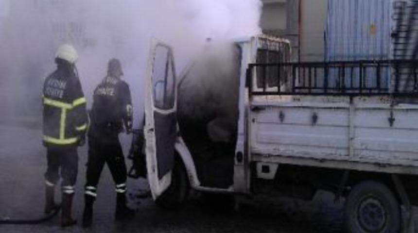 Ekmek Teknesi G&ouml;zlerinin &Ouml;n&uuml;nde Yandı