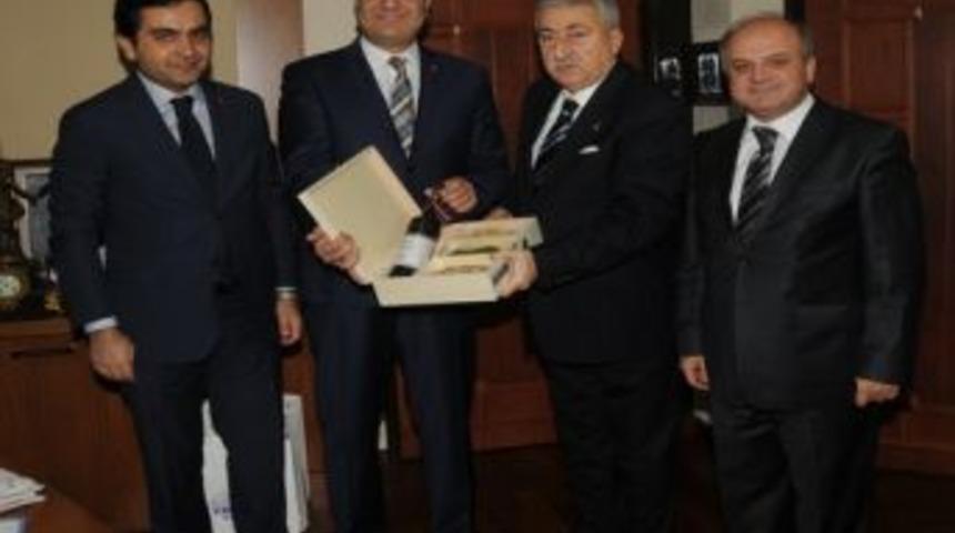 Ahi Evran K&uuml;lliyesi Projesi&rsquo;ne TESK Desteği