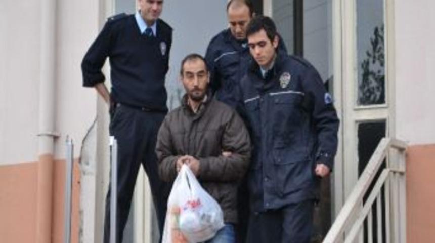 Alemci Hırsız G&uuml;venlik G&ouml;revlilerine Yakalandı