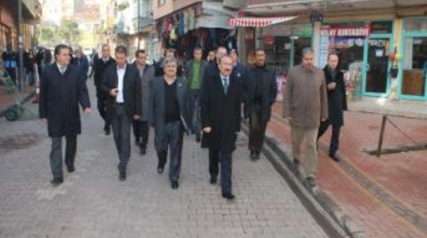 Başkan Doğan, Haftanın 2 G&uuml;n&uuml;n&uuml; Mahallelerde Ge&ccedil;iriyor