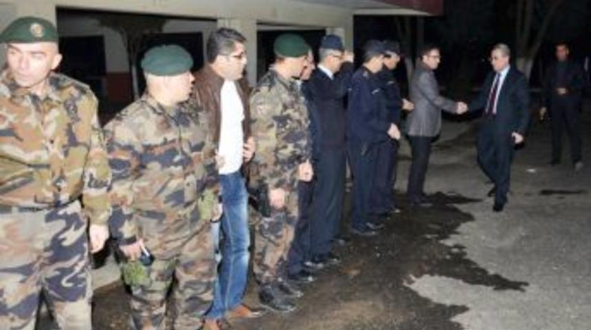 Emniyet M&uuml;d&uuml;r&uuml; Kara, Polis Merkezlerini Ziyaret Etti