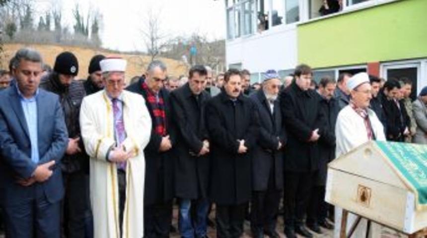 İş Adamı Galip &Ouml;zt&uuml;rk&rsquo;&uuml;n Amcası Toprağa Verildi