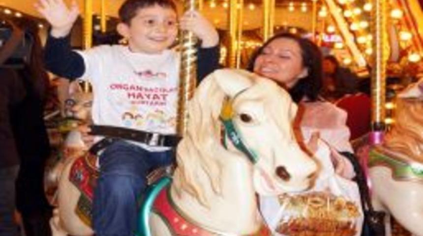 &Uuml;nl&uuml; Sporcular, Organ Nakli Bekleyen &Ccedil;ocuklarla Bir Araya Geldi
