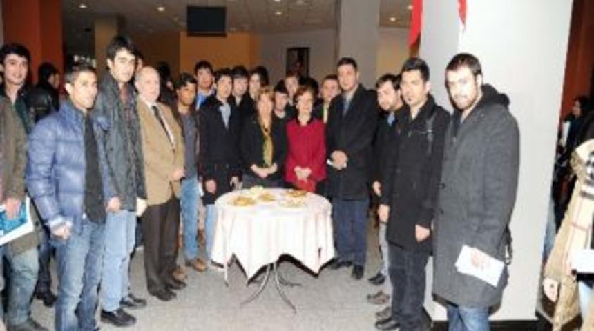 Ko&uuml;&rsquo;de Uluslararası &Ouml;ğrenci Toplantısı Ger&ccedil;ekleşti