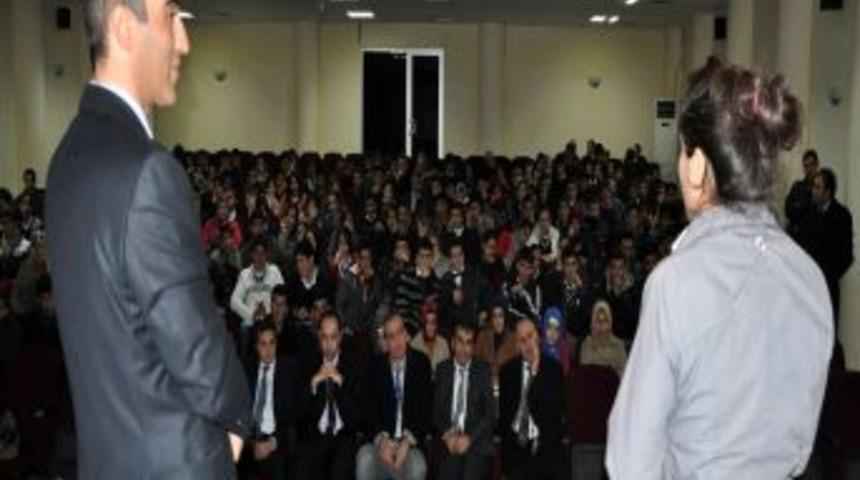 Midyatlı &Ouml;ğrencilere 'Hukukun &Ouml;nemi Ve Meslek Se&ccedil;imi' Semineri