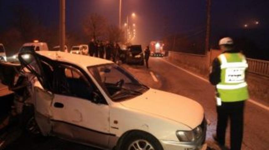Trafik Kazası: 4 Yaralı