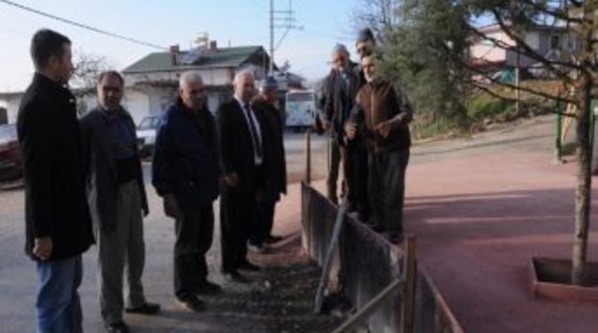 Kartepe Belediyesi Cami &Ccedil;evrelerini D&uuml;zenliyor