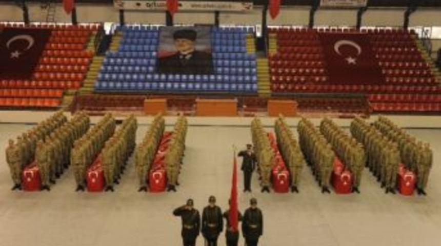 K&uuml;tahya'da 141 Kısa D&ouml;nem Er Yemin Etti