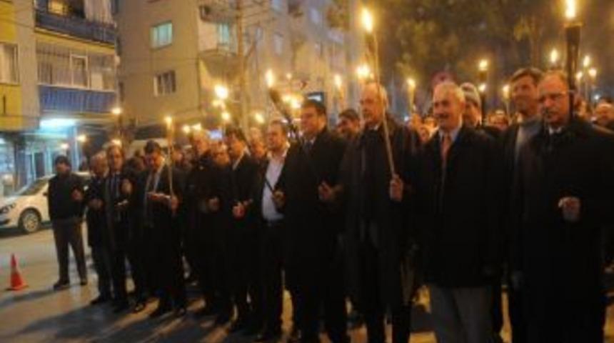 Manisalılar Sarıkamış Şehitleri İ&ccedil;in Y&uuml;r&uuml;d&uuml;