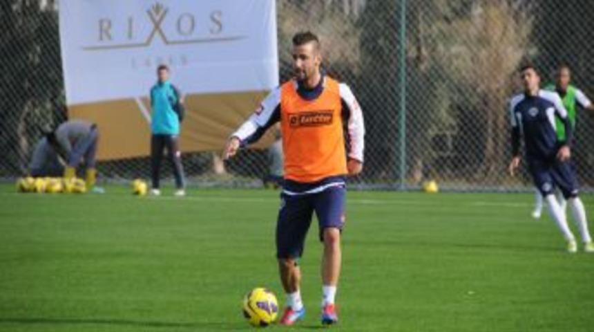 Kasımpaşa, G&uuml;n&uuml; &Ccedil;ift Antrenmanla Tamamladı