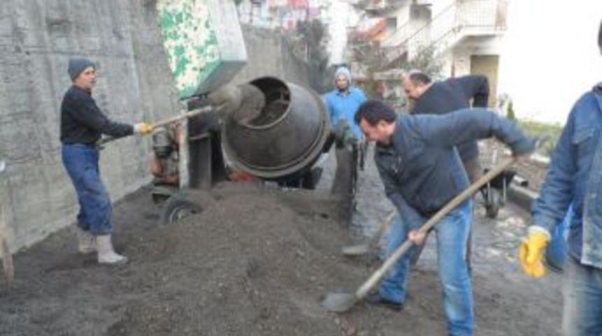Huzurkent Sitesi yolları Betonlanıyor