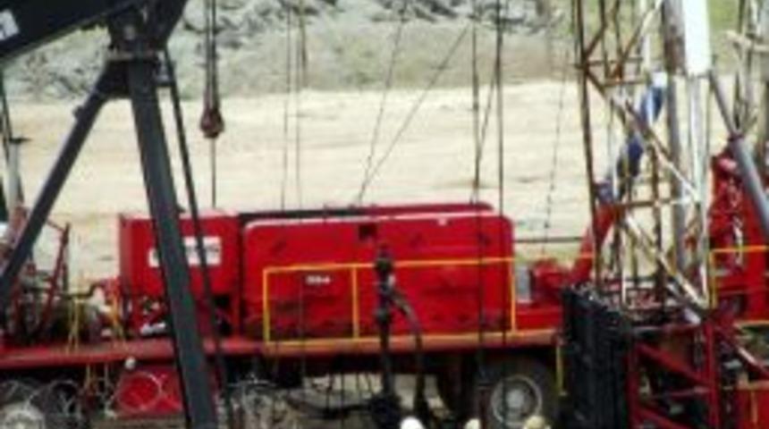 Jeoloji M&uuml;hendislerinden Petrol Kanunu A&ccedil;ıklaması