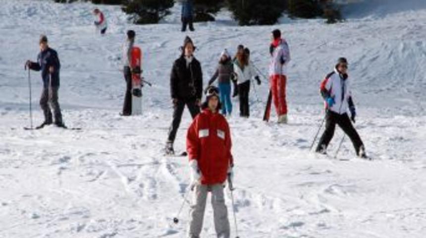 Uludağ&rsquo;da Kar Kalınlığı 85 Santimetre, Asıl Yağış Yarın