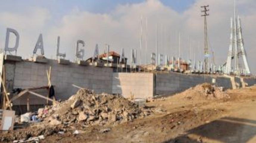 Anıt Bayrak Dalgalanmaya Hazır