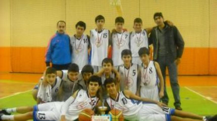 &Ouml;zel G&uuml;zide Hanım Ortaokulu Basketbolda Geleneği Devam Ettirdi
