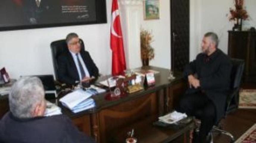 Yeşilay'dan Kaymakam Pekmez'e Ziyaret