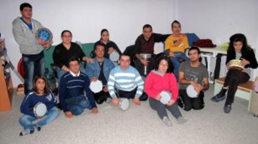 Engelli Perk&uuml;syon Ritm Grubu G&ouml;sterilere Hazır