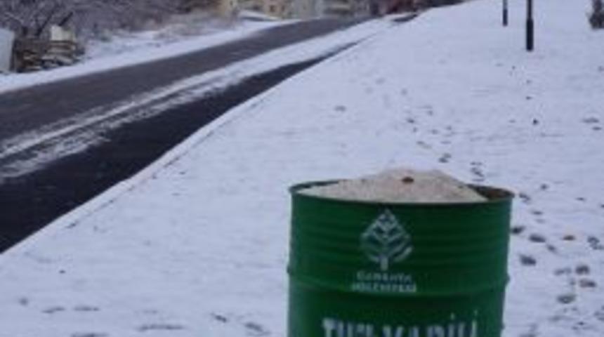 Çankaya Belediyesi, Karla Mücadeleye Tuz Varilli Çözüm Üretti