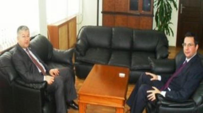 Kaymakam Duru&rsquo;dan Kaymakam &Ouml;zderin&rsquo;e Ziyaret