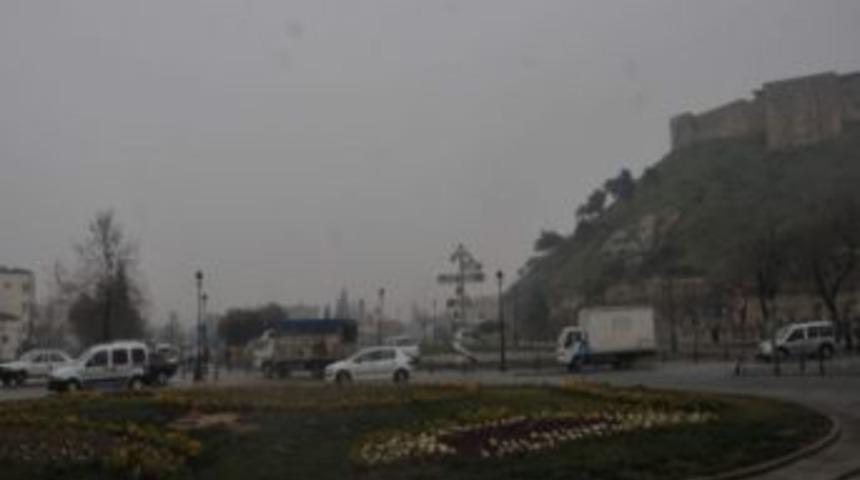 Gaziantep'te Yoğun Kar Ve Sis