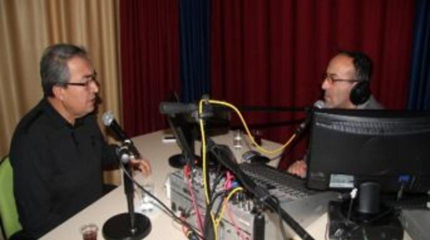 Belediye Başkanı &Uuml;nver Radyo Proğramına Katıldı