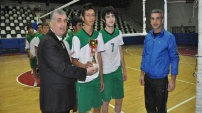 Okullar Arası Gen&ccedil;ler Voleybol İl Birinciliği