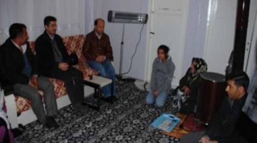 Evi Yanan Aileye Kaymakam Sahip &Ccedil;ıktı