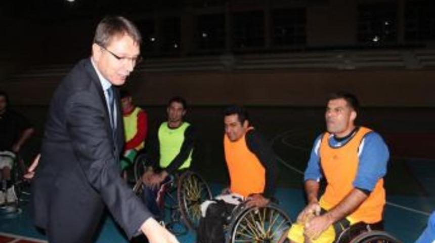 Özel İdare'den Engellilere Destek