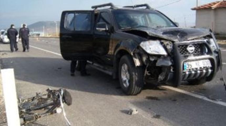 Kamyonetin Çarptığı Bisiklet Sürücüsü Yaralandı