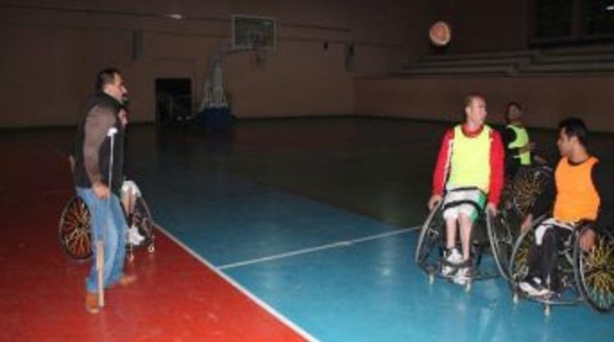 &Ouml;zel İdareden Bedensel Engellilere Destek