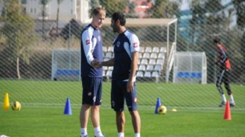 Kasımpaşa'da Yeni Transfer Ibricic Takımla Beraber &Ccedil;alıştı