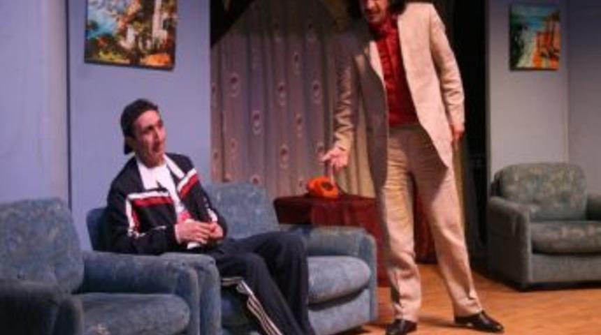 Teyo Emmi G&uuml;m&uuml;şhanelileri G&uuml;ld&uuml;rd&uuml;