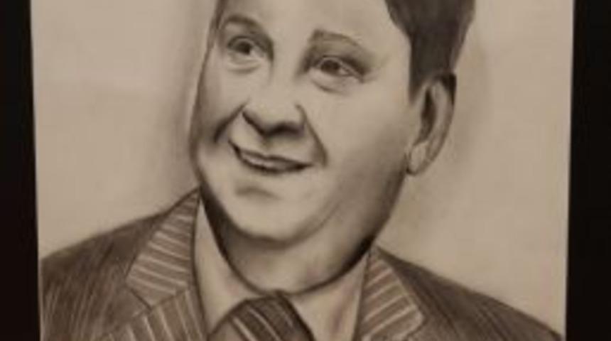 Gen&ccedil; Yetenekten Konak Belediye Başkanı Dr.hakan Tartan&rsquo;a Resim Jesti