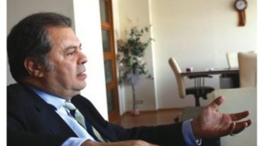 Eski Bakan Yalova'nın acı g&uuml;n&uuml;