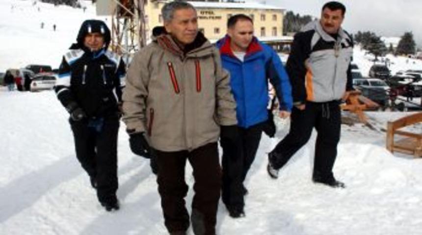 B&uuml;lent Arın&ccedil;'ın Telesiyej Keyfi
