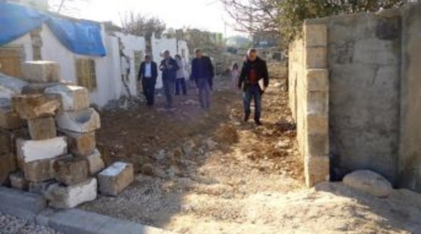 Kızıltepe'de Yol A&ccedil;ma Ve Genişletme &Ccedil;alışmaları Devam Ediyor
