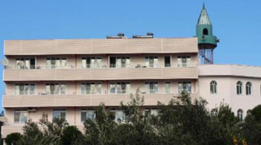 Yangın merdiveni minare oldu