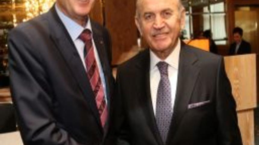 Topbaş, Almanya'da T&uuml;rk Okulunun A&ccedil;ılışını Yaptı