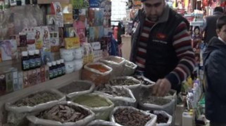 Urfalılar aktarda şifa buluyor