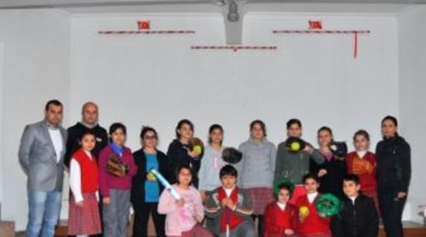 Osmaniye&rsquo;de Softbol Ve Beyzbol Tanıtım Semineri