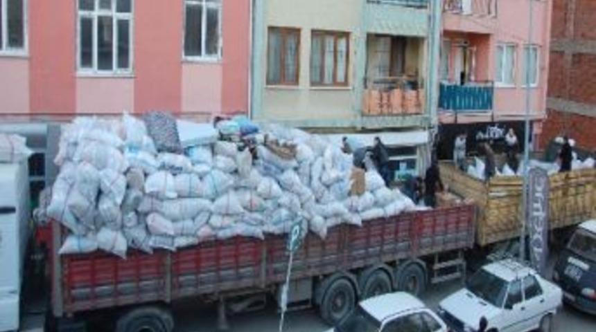 Suriye&rsquo;ye Tır Dolusu Yardım