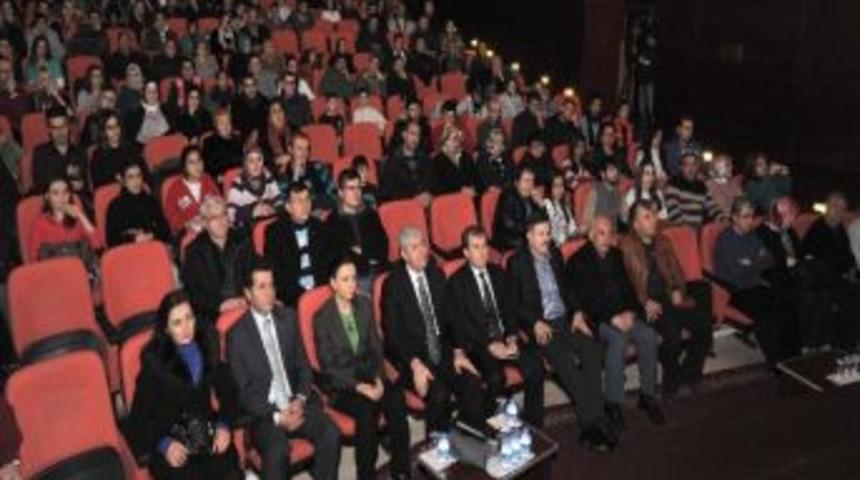 Uşak&rsquo;ta Sarıkamış Şehitlerini Anma Gecesi D&uuml;zenlendi