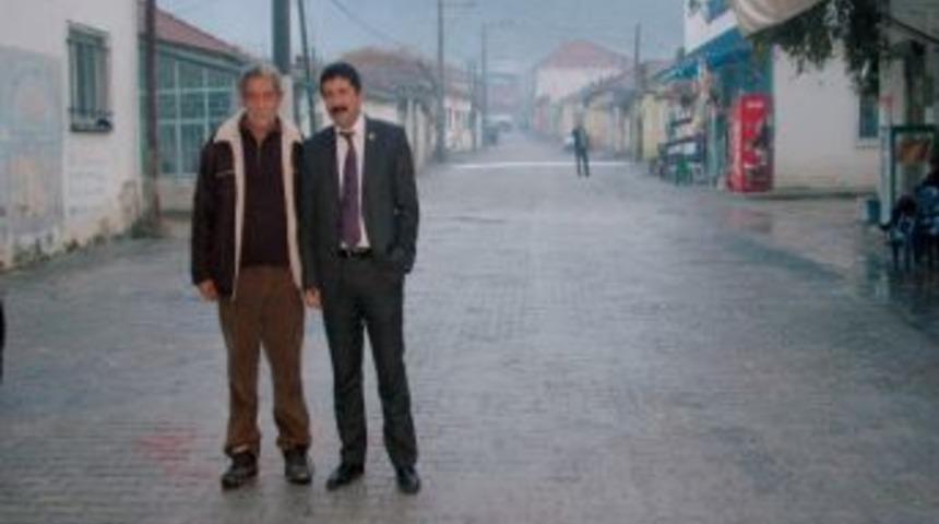 Selin Vurduğu G&uuml;d&uuml;şl&uuml; K&ouml;y&uuml;ne Meydan D&uuml;zenlemesi Yapıldı