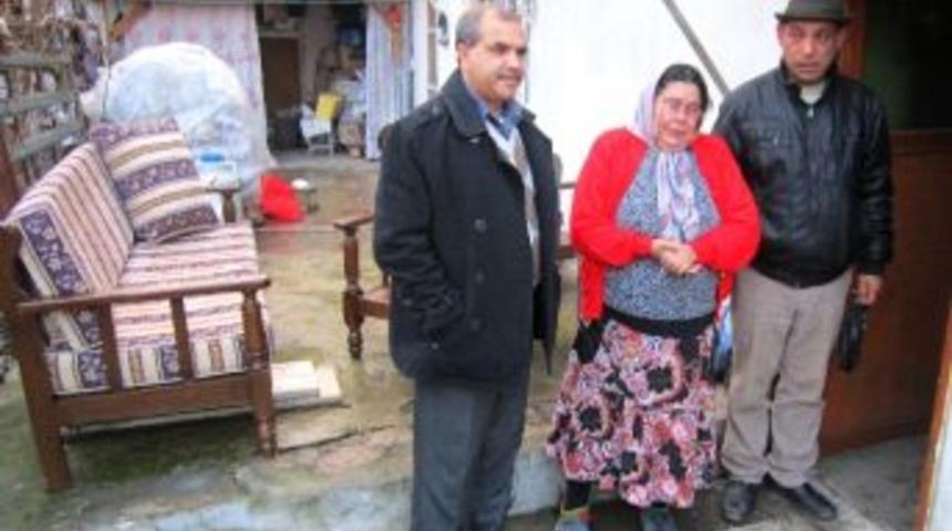 Eğitim Derneği&rsquo;nden Yoksul Kadına Ev Eşyası Ve Gıda Yardımı