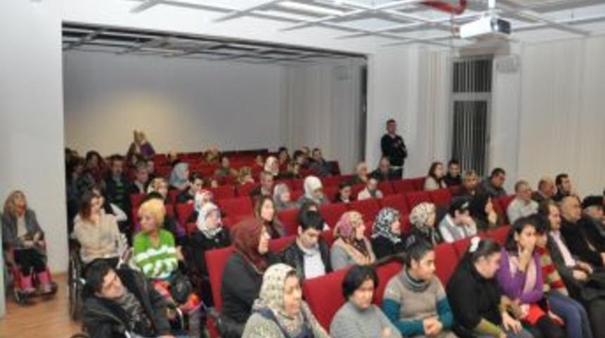 Engellilerin Trafikte Yaşadığı Sorunlar Tartışıldı